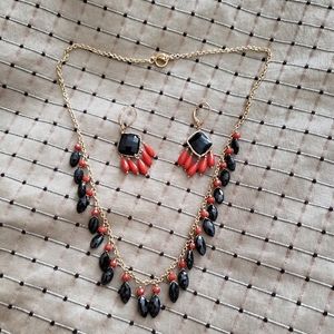 Necklace and earring set